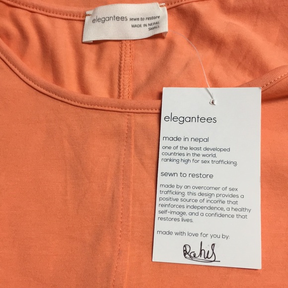 Ruffled bottom top - Picture 3 of 5